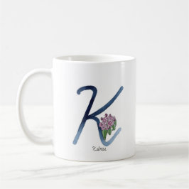 Letra "K", caneca inicial de flor da água