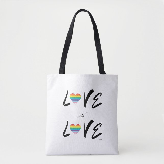 LGBTQIA LOVE é AMOR, Rainbow Flag Heart Tote Bag (Frente)
