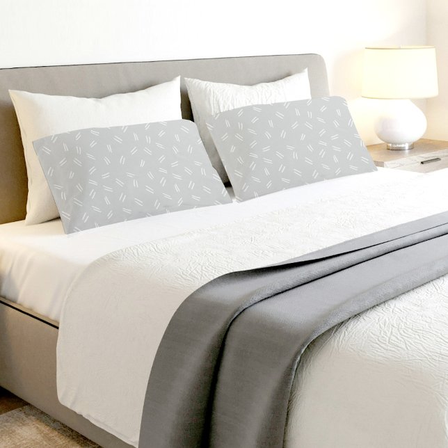 Light Grey Doodle Pattern Pair Of Pillowcases (Criador carregado)