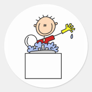 Limpando a etiqueta dos pratos