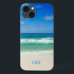 Linda Foto de Praia Monograma Ondas Oceânicas à be<br><div class="desc">Uma bela fotografia de praia tirada no destino ideal de férias de Destin,  na Flórida,  numa capas de iphone bonito. As maravilhosas ondas verdes do oceano Sandestin se lavam até o litoral arenoso debaixo dos céus azuis serenos para fazer a foto perfeita das férias.</div>