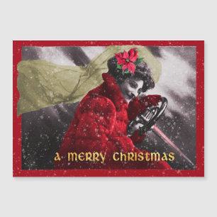 Linda Garota Vermelha Antiga Dirigindo Carro