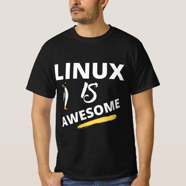 Linux é incrível em T-Shirt (Frente)