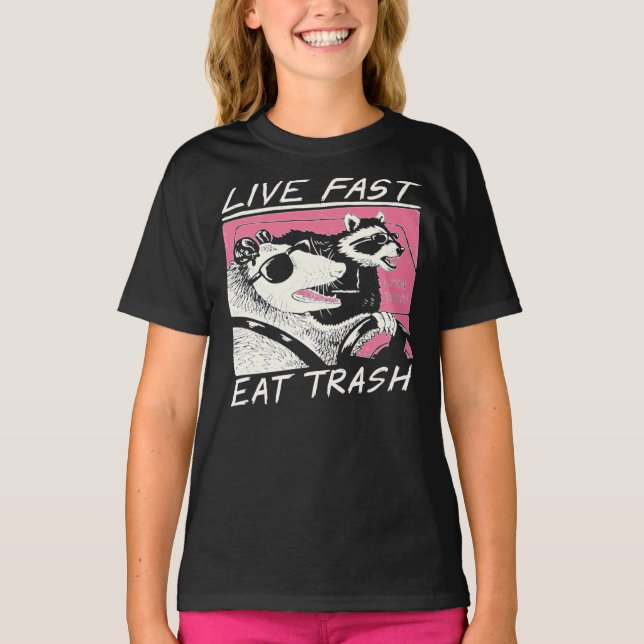Live Fast! Eat Trash! Essential T-Shirt (Frente)