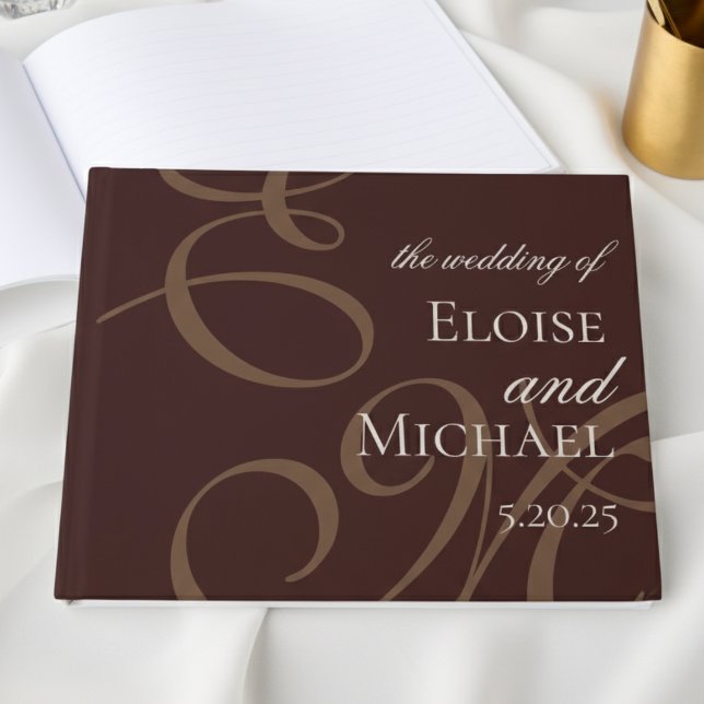 Livro De Visitas Casamento de Caligrafia Moderno Elegante Marrom Mo (Collect heartfelt messages and well wishes with this Mousse Brown Wedding Guest Book!)