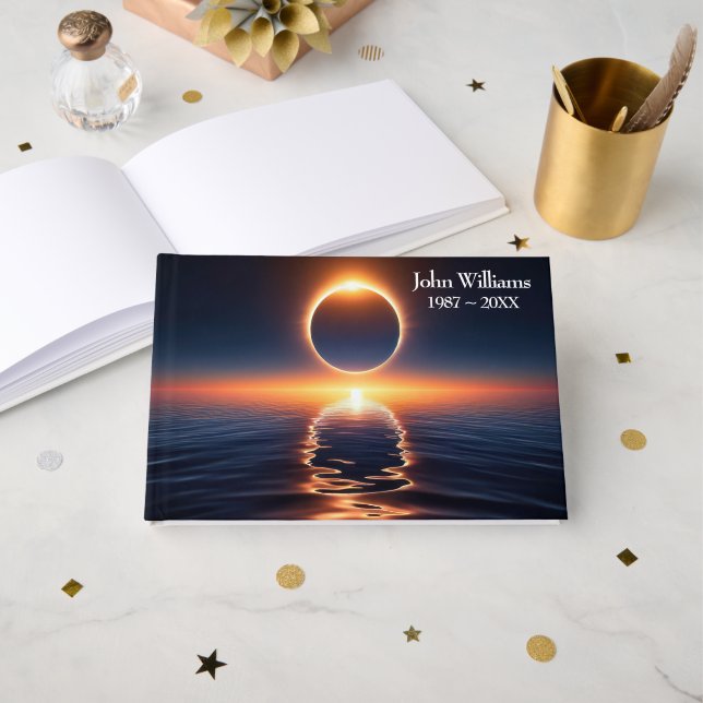 Livro De Visitas Eclipse Solar Funeral Sobre Água do Oceano (Frente aberta)