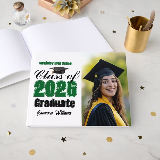 Livro De Visitas Green Class of 2026 Graduation Photo (Frente aberta)