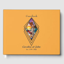 Um pôr do sol impressionante na praia