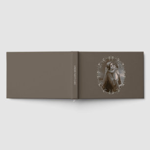 Livro De Visitas Vintage Madonna e Child com Silver Frame