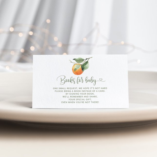 Livros brancos e bonitos laranja para cartão de pa (Criador carregado)