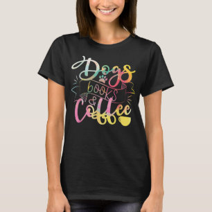 Livros De Cães E Camisa De Café