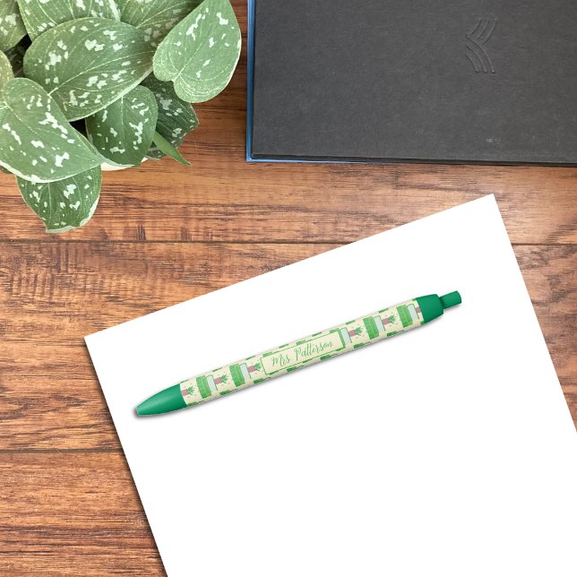 Livros e Caneta Verde Planta com Nome (Criador carregado)