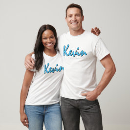 Logotipo do Kevin azul na camisa branca