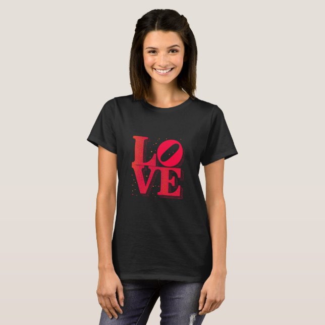 LOVE Pop Art – Retro Valentine’s T-Shirt (Frente Completa)