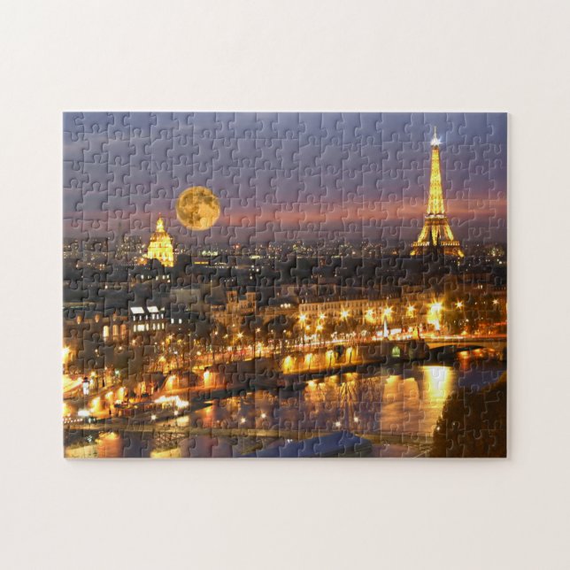 Lua sobre Paris desafiando quebra-cabeça (Horizontal)