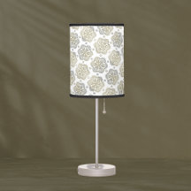 Padrão de Flor Dourada de Prata Retroativa