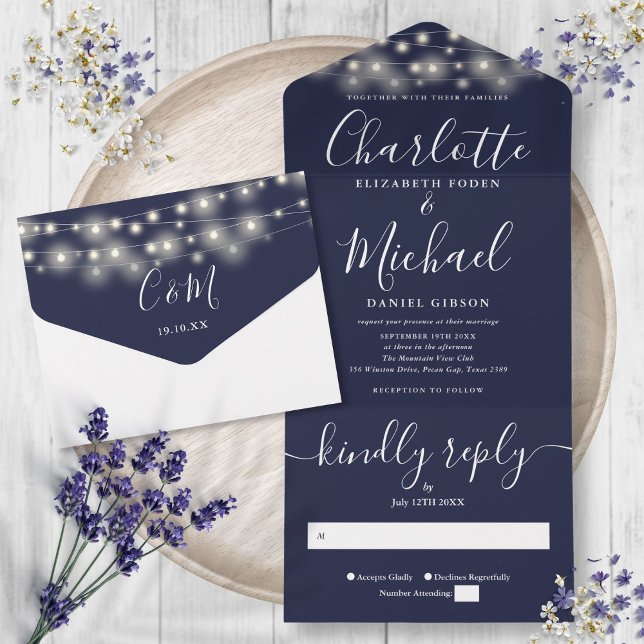 Luzes de Corda Azul Marinho Casamento Moderno (Navy Blue String Lights Modern Script Wedding All In One Invitation)