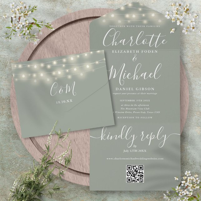 Luzes de Corda Verde Sal QR Code Monograma Casamen (Sage Green String Lights QR Code Monogram Wedding All In One Invitation)