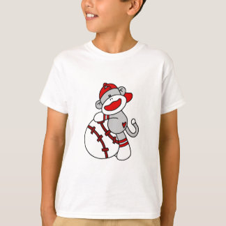 Macaco-meia com camisas de baseball e presentes