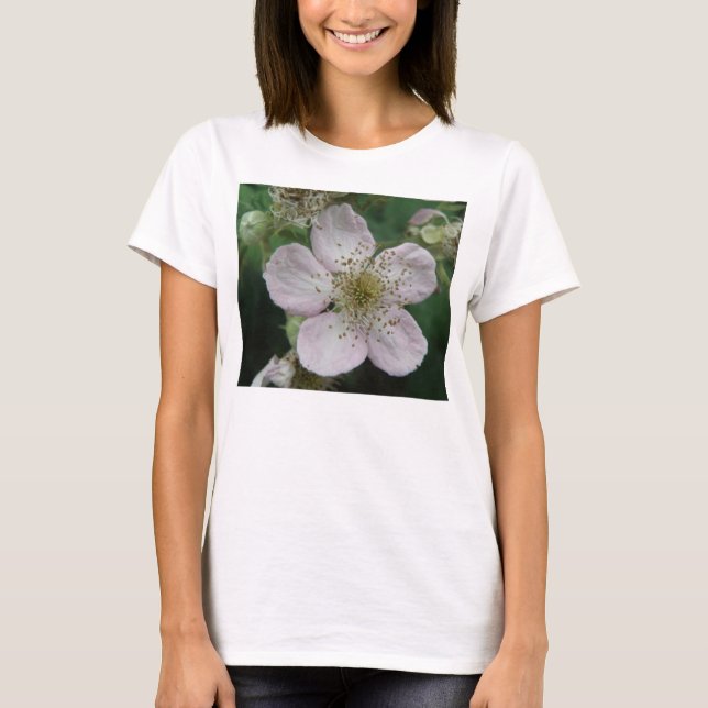 Macro Damas de Flor de Blackberry T Camisa (Frente)