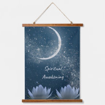 Madeira Tapeçada Por Muro