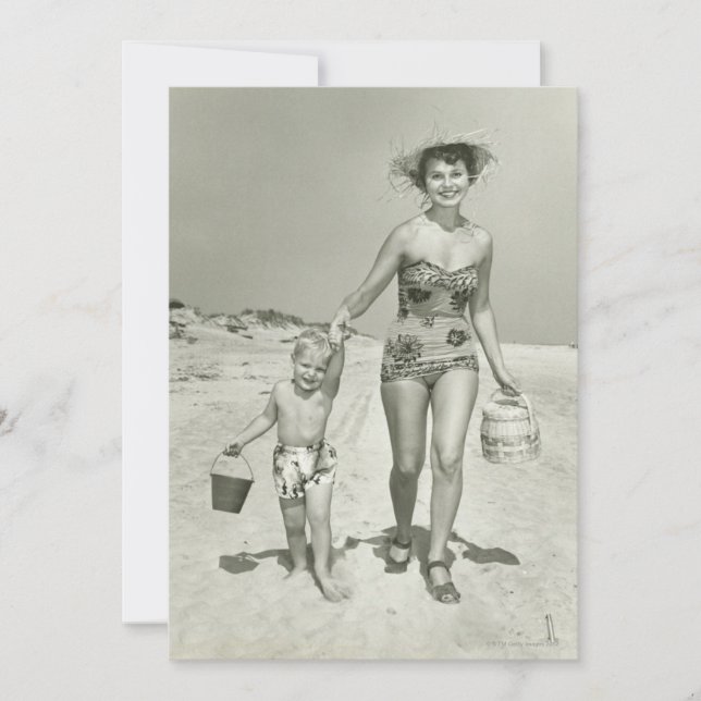 Mãe e Filho Andando (Frente)