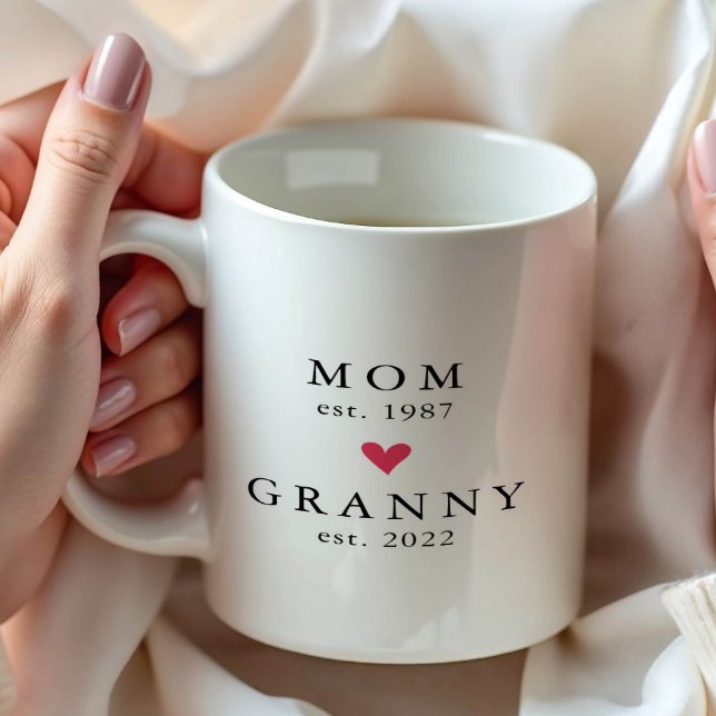 Mãe Moderna | Avó Ano de Fundação. Caneca de Café (Criador carregado)