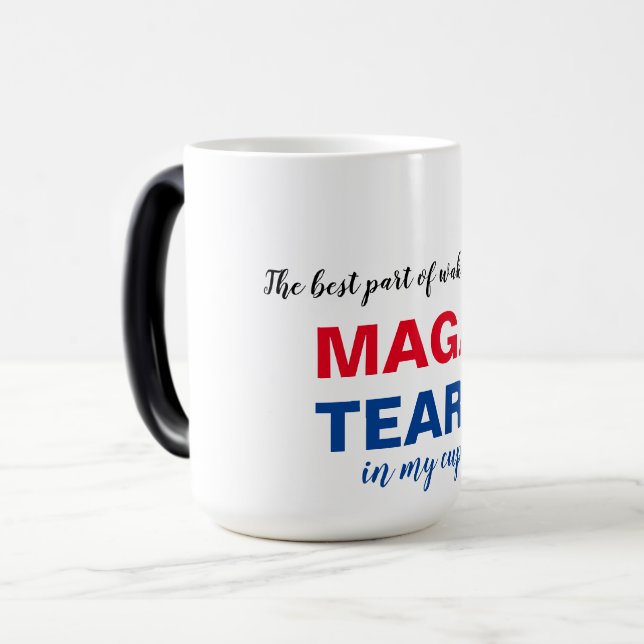 MAGA rasga caneca de 2024 Harris Walz Trump (Frente Esquerda)