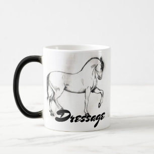 Mágica Caneca andaluza do adestramento de Piaffe do