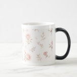 Mágica Caneca de Café com Padrão Floral Rosa Empoeirado V<br><div class="desc">Comece o seu dia com um toque de elegância botânica. Esta caneca de cerâmica apresenta um belo padrão contínuo de rosas rosa empoeirado suaves e raminhos delicados em um fundo creme limpo. Seu design inspirado no vintage traz um charme romântico de cottagecore para o seu momento de café ou chá....</div>