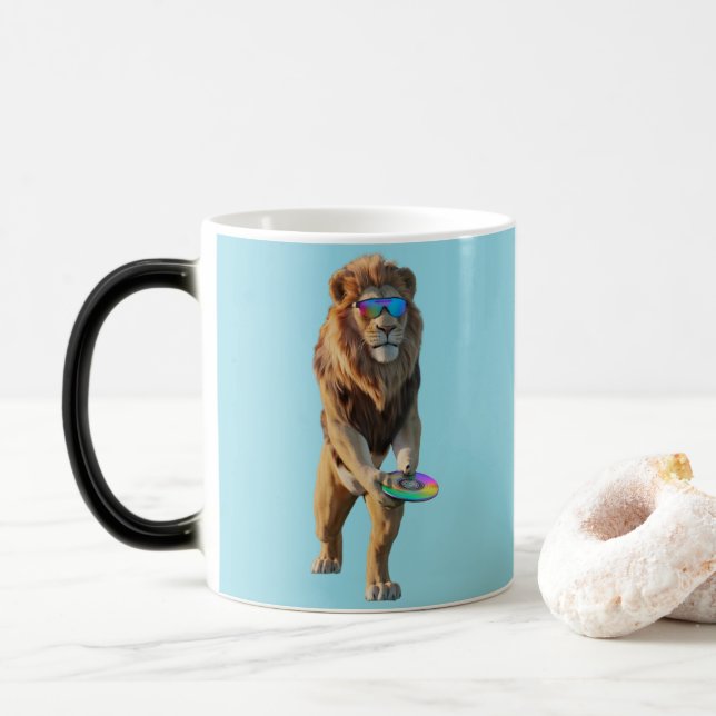 Mágica Caneca de Disc Golf Leão Engraçado (Com Donut)