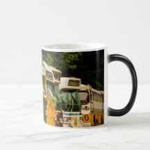Caneca Morfing 325ml Cemitério de Ônibus Preto/Bra