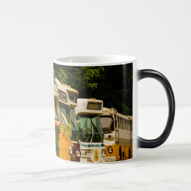 Mágica Caneca Morfing 325ml Cemitério de Ônibus Preto/Bra (Direita)