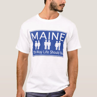 Maine que move para a frente a camisa