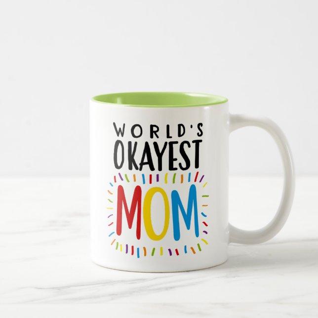 MAMÃ do Okayest do mundo - caneca de café do chá (Direita)