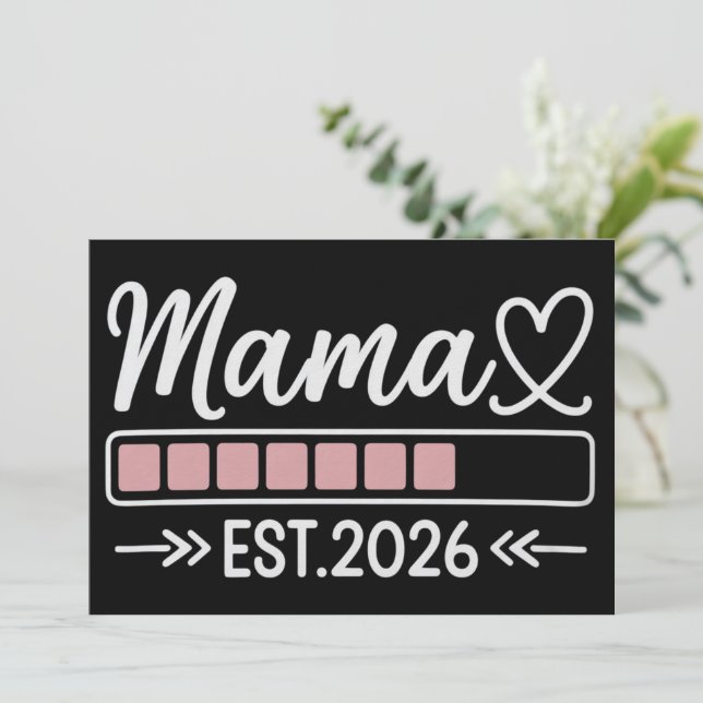 Mamãe está. 2026 Anúncio de Gravidez Mãe (Em pé/Frente)