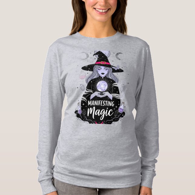 Manifesting Magic Witch Halloween T-Shirt (Frente)