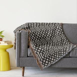 Manta Black and Ivory Trellis Farmhouse Moderna