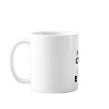 Mantenha caneca calma e da fritada dos pirralhos