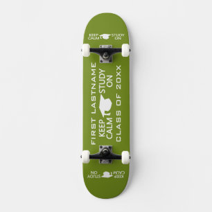 Mantenha-se Calmo e Estudo em skates personalizado