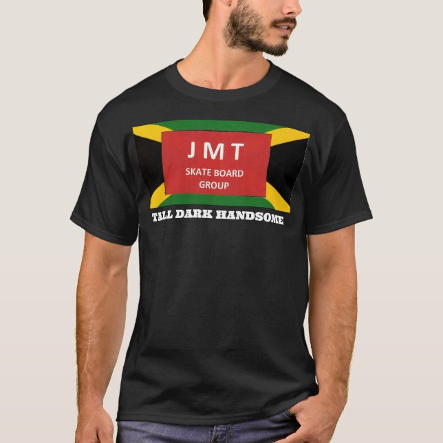 MÃO ESCURO ALTO. Camiseta (Frente)