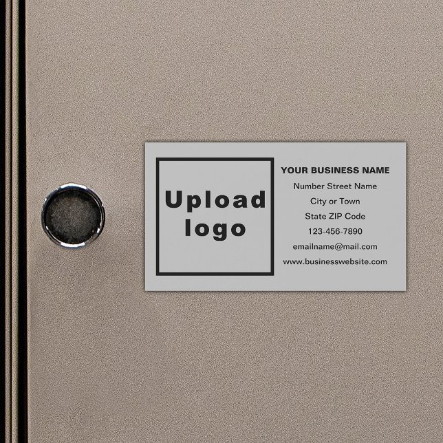 Marca comercial na placa magnética da Cinza (Your business brand on small gray rectangle magnetic card.)