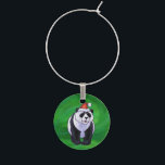 Marcador Para Taças De Vinho Panda Bear em Santa Chapéu em Verde<br><div class="desc">Parada Animal Festivo Panda Bear em Santa Hat sobre presentes verdes no Natal, decorações e suprimentos apresentam nossa divertida trabalho de arte de um belo urso panda decadido em um Papai Noel vermelho pintado pelo ilustrador de livros infantis, Traci Van Wagoner. Na parte de trás de muitos desses presentes animados...</div>