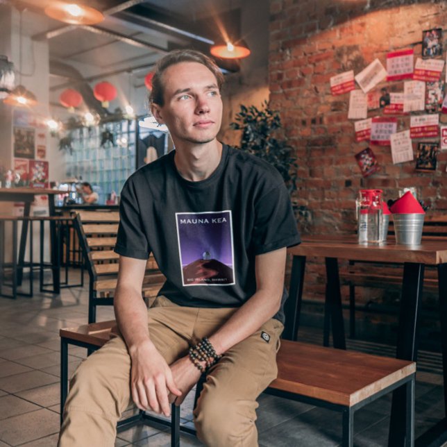 Mauna Kea Starry Sky Retro Poster T-Shirt  (Criador carregado)