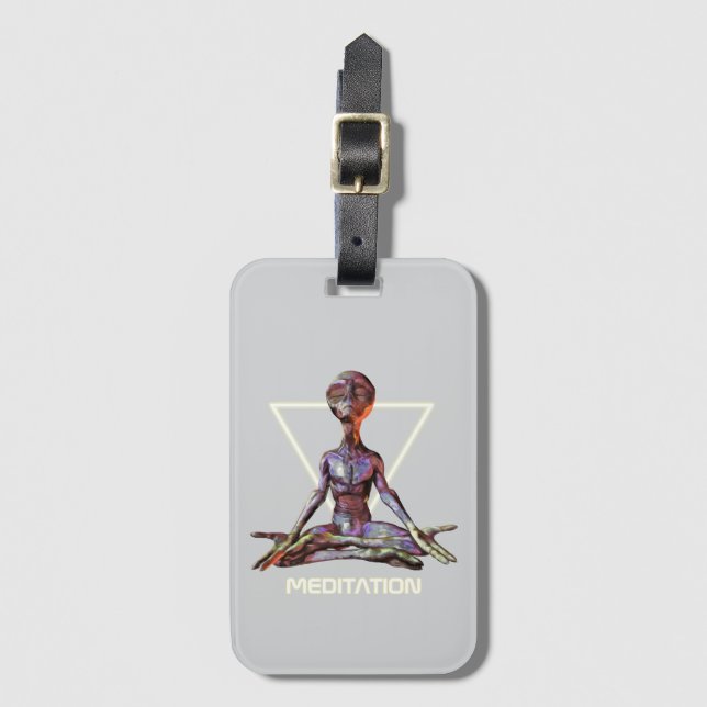Meditação. Alienígena na etiqueta de bagagem tranq (Frente Vertical)