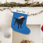 Meia De Natal Grande Cachorro Negro com Papai Noel de Natal<br><div class="desc">Este adorável design preto de cão de laboratório apresenta uma silhueta labrador preto que veste um chapéu de Natal vermelho e branco. Personalize com seu próprio texto - seu nome, cartões de natal, nome do seu cachorro, etc. Isto faz uma design festiva e bonita para as férias de Natal ou...</div>