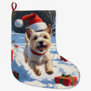 Meia De Natal Grande Cairn Terrier Correndo na Neve com Chapéu de Natal