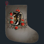 Meia De Natal Grande Corações de vaqueiro: Um poema de botas e flores.<br><div class="desc">Corações de vaqueiro: Um poema de botas e flores. Nessa design encantadora, as botas pretas de cowboy com seu elaborado bordado de ouro são a peça central brilhante. As botas, elegantes e poderosas ao mesmo tempo, contam aventuras sob os grandes céus do Ocidente Americano. As decorações de ouro artístico brilham...</div>