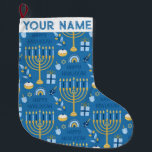 Meia De Natal Grande Hanukkah Chanukah Blue Modern Christmas JewLar<br><div class="desc">Hanukah,  menorah,  decoração domiciliar,  decoração de Hanukkah,  menorah colorida,  dezembro judeu,  pasto de menorah,  personalizado,  festival de luzes.</div>