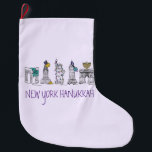 Meia De Natal Grande Marco do Feriado de Chanukah Purple Hanukkah em No<br><div class="desc">Apresenta uma ilustração original de caneta e tinta de vários pontos de referência "vestidos" para a temporada de férias. Perfeito para Hanukkah! Este design também está disponível em outros produtos. Não vê o que está procurando? Precisa de ajuda para a personalização? Entre em contato com Rebecca para ter algo projetado...</div>